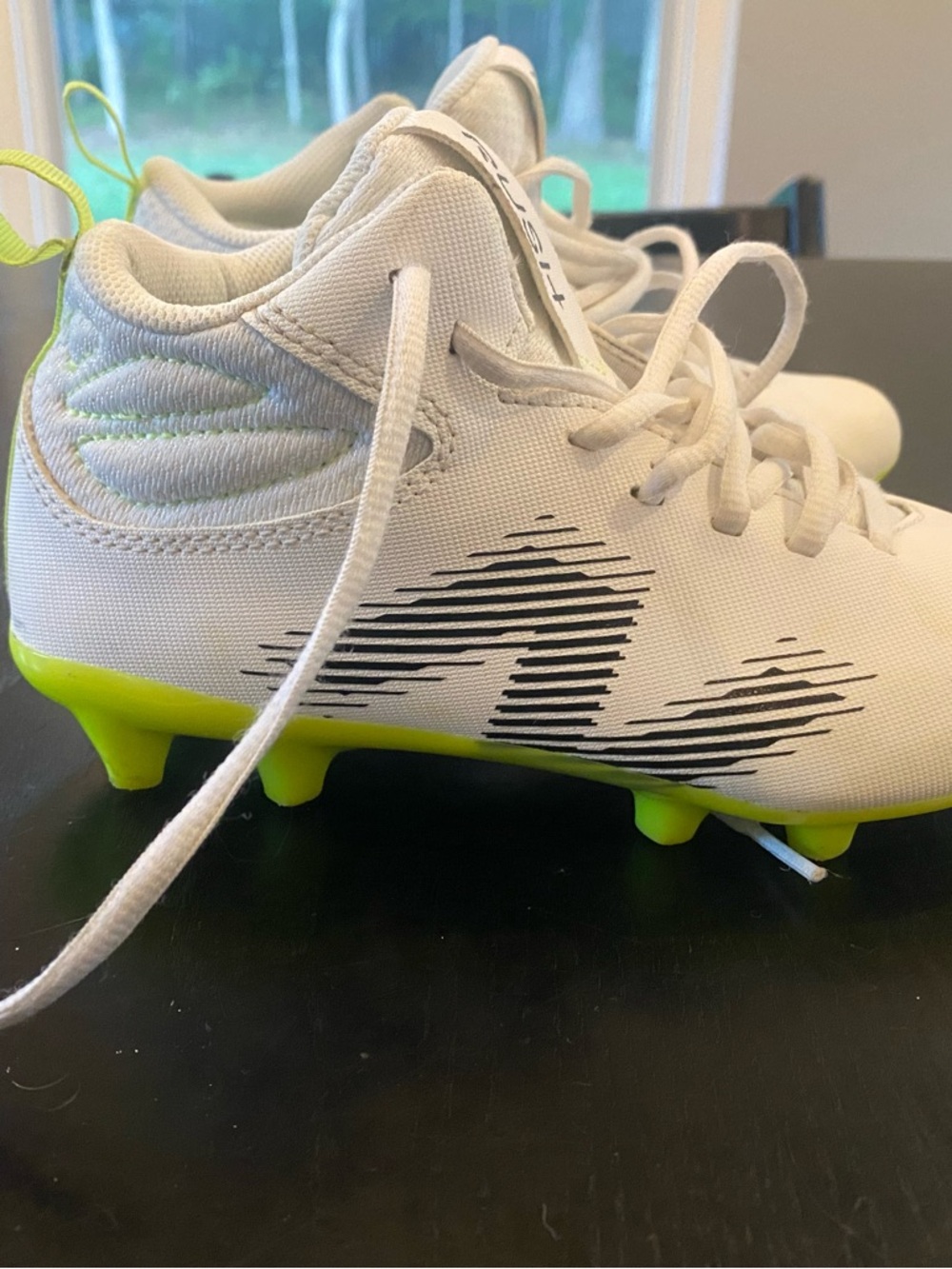 Kid’s New Balance Rush Lacrosse Cleats - size 2